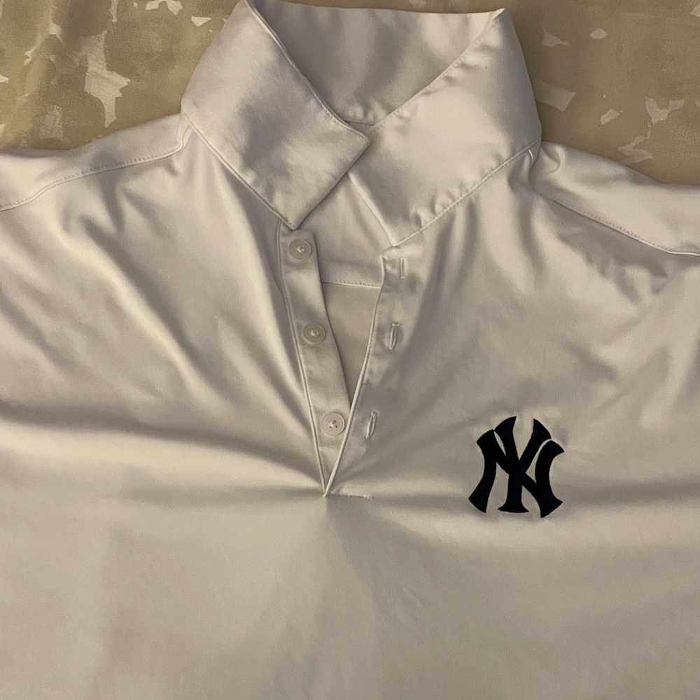 Antigua White Polo Shirt with Yankees Logo